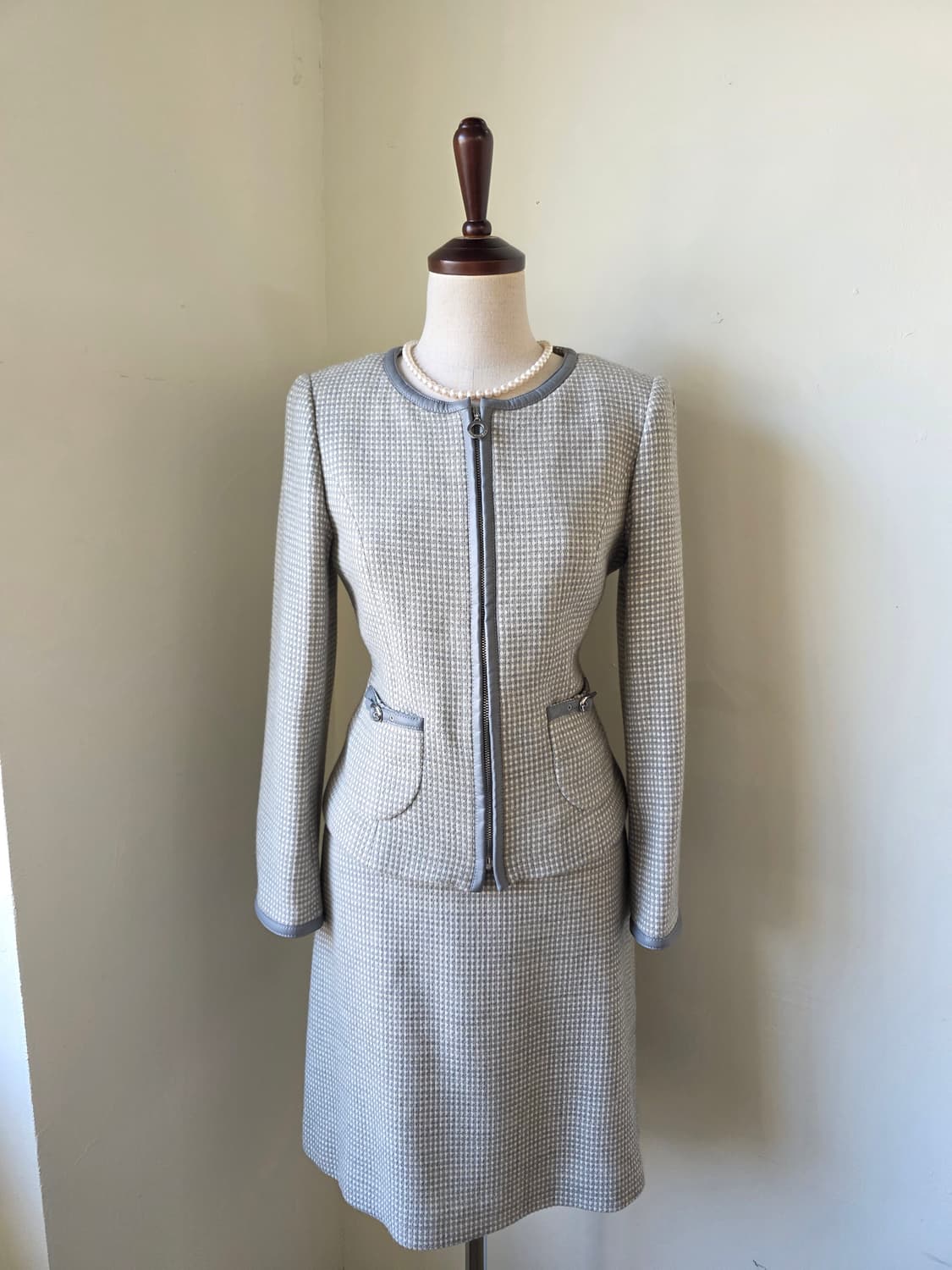 courreges 꾸레쥬 각인 집업 트위드 셋업 상품이미지2