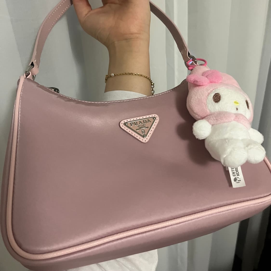 프라다 리에디션 핑크 호보백 1NE204 상품이미지5