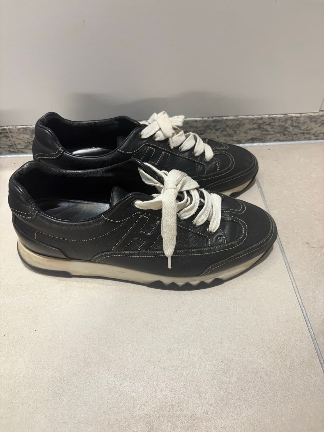 에르메스 트레일 스니커즈 팝니다 상품이미지1