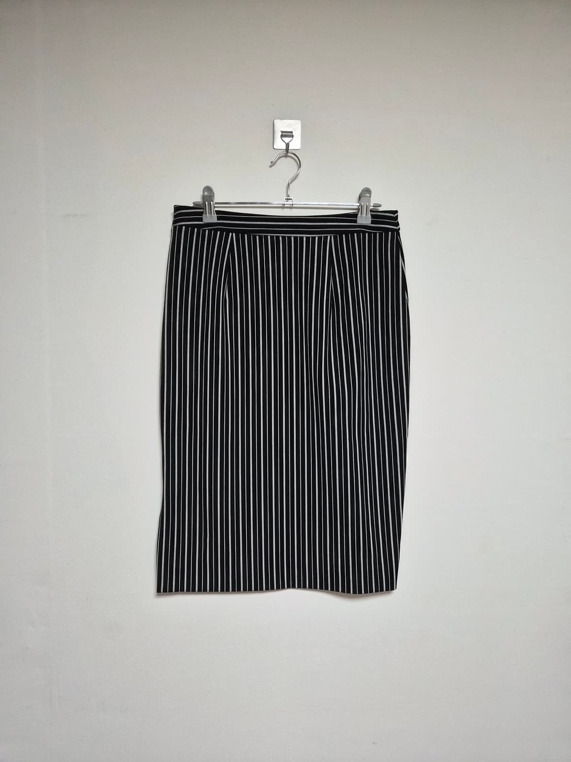 필립플레인 옆트임 스트라이프 스커트 42사이즈 P-50 상품이미지2