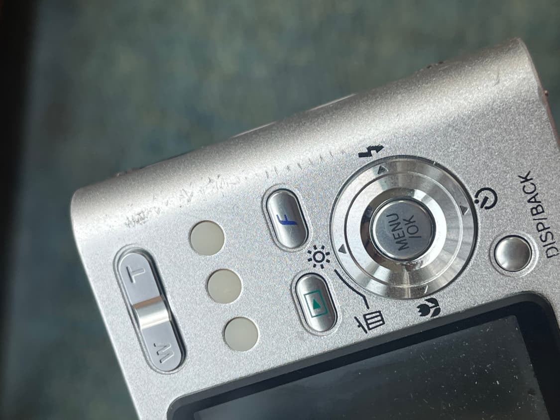 디지털 카메라지만 감성만큼은 아날로그 Fujifilm Finepix z2 상품이미지9