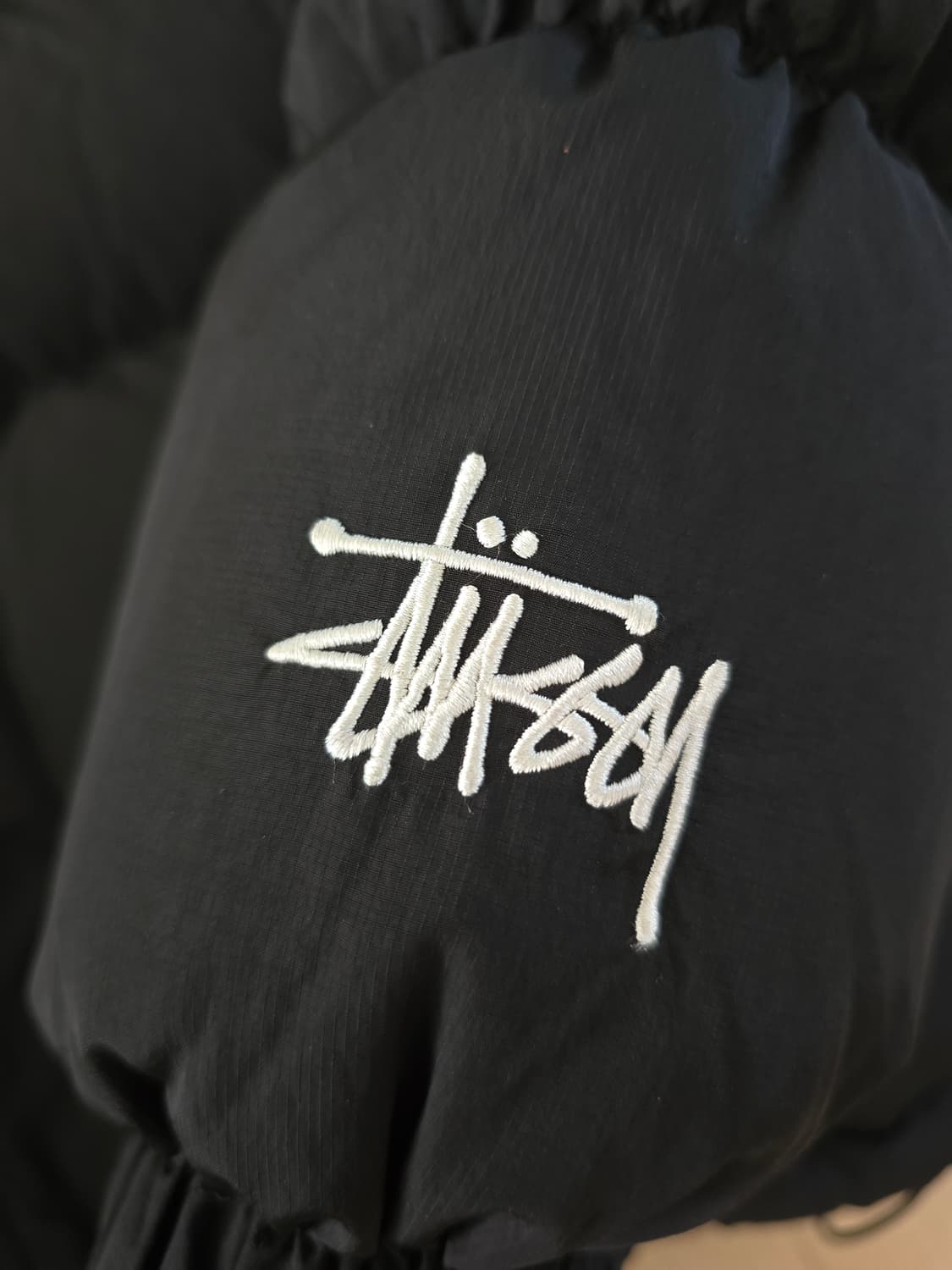 스투시 립스탑 다운 퍼퍼 자켓 블랙 22FW 상품이미지5