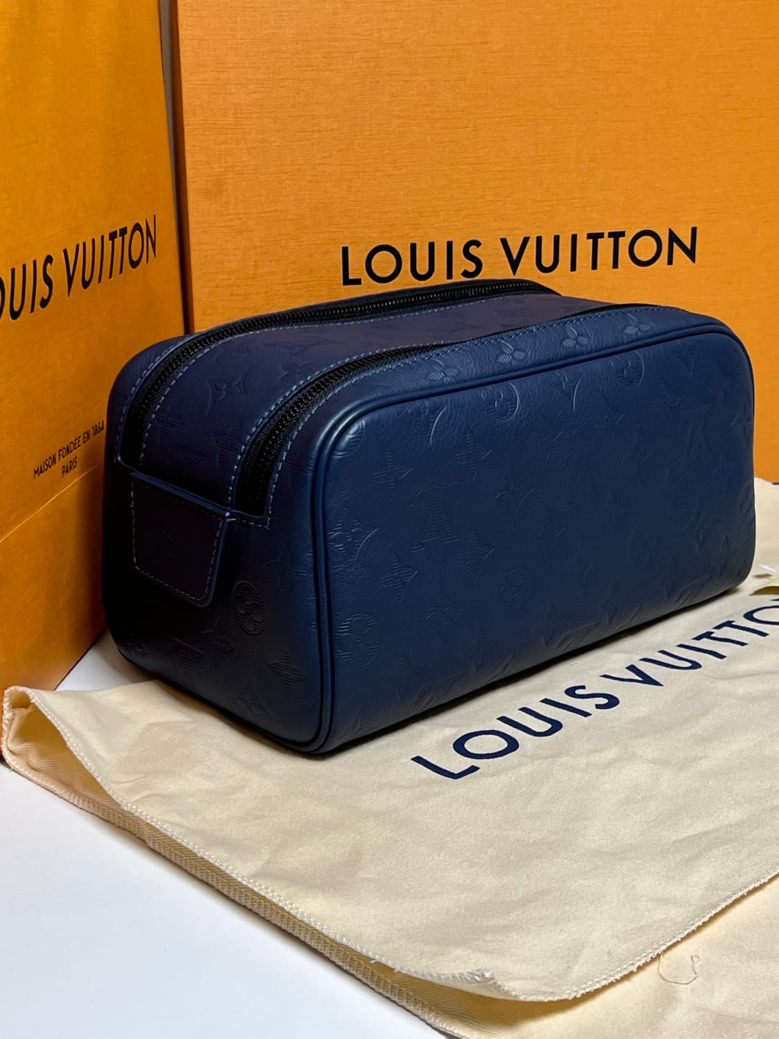 [정품] 루이비통 모노그램 쉐도우 돕키트 네이비 블루 M14843 상품이미지4
