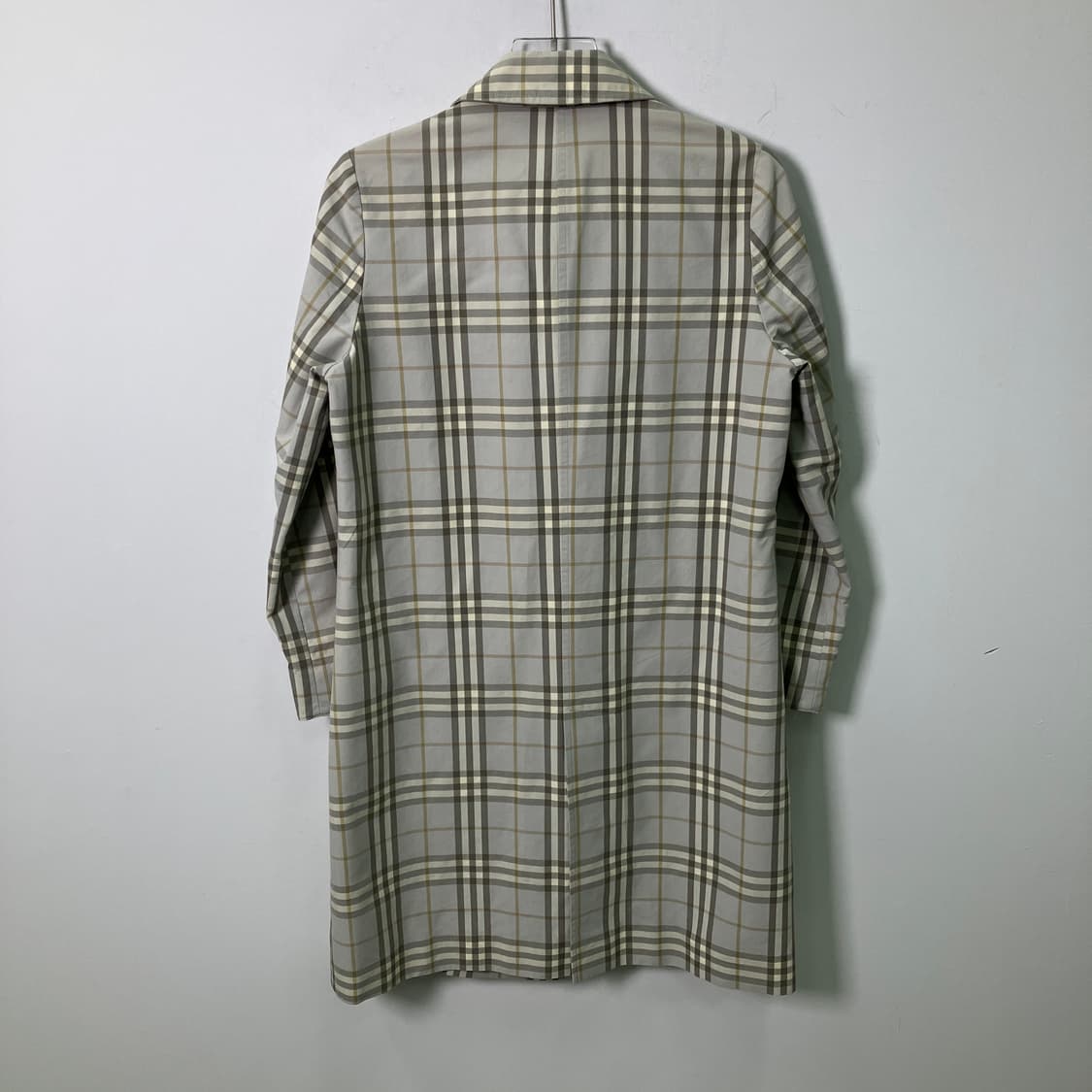 버버리 런던 체크 패턴 트렌치 코트  상품이미지2