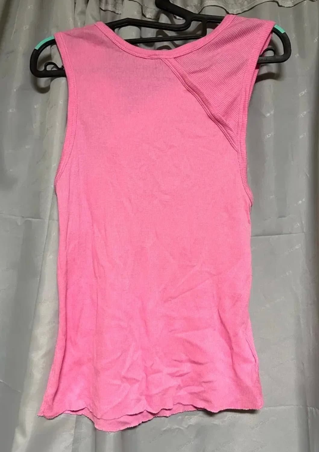 알릭스 alyx 슬리브리스 탑 나시 핑크 상품이미지2