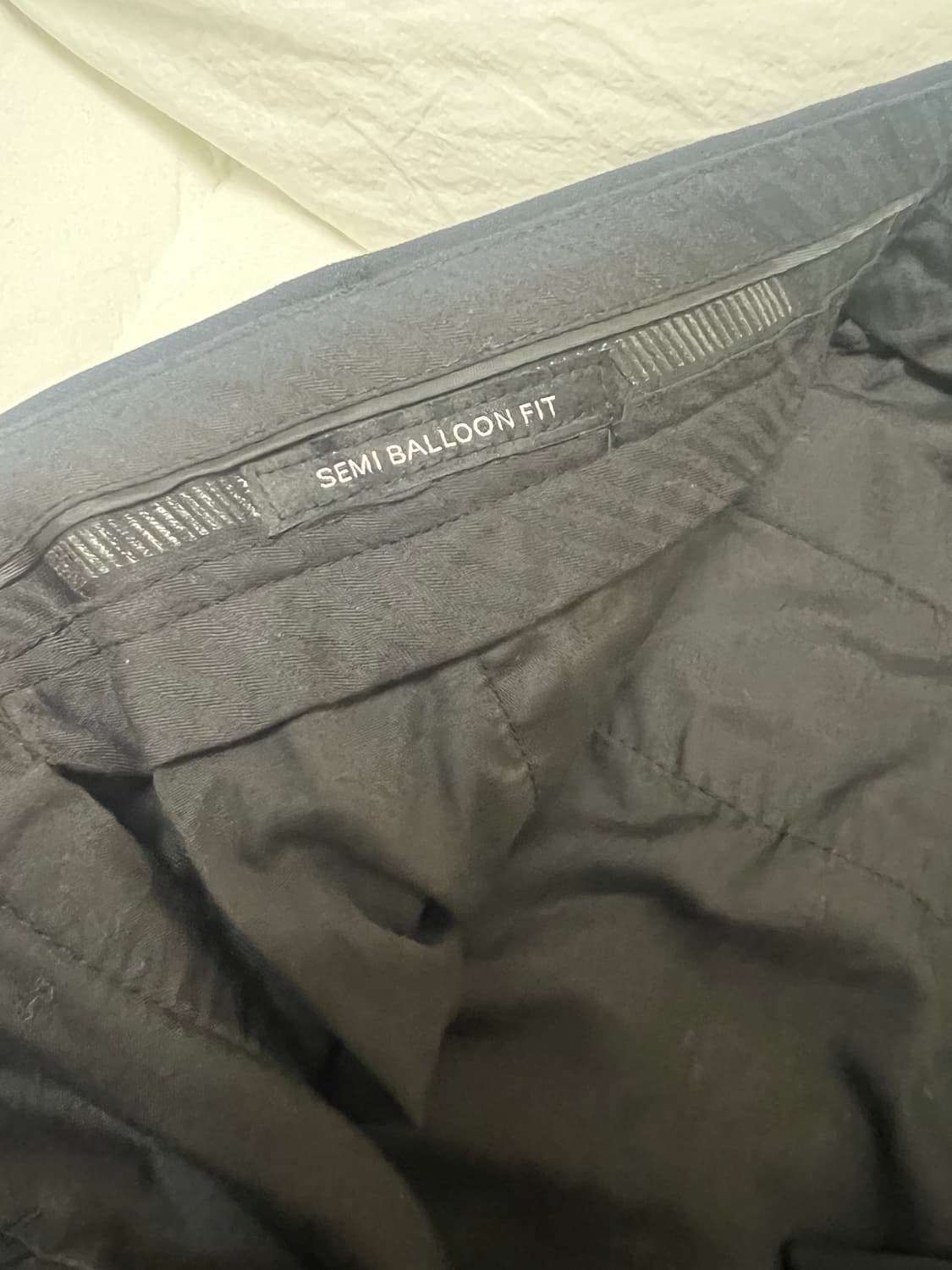 [판매완료]무신사 스탠다드/쓰리턱 세미벌룬 슬랙스/30 상품이미지5