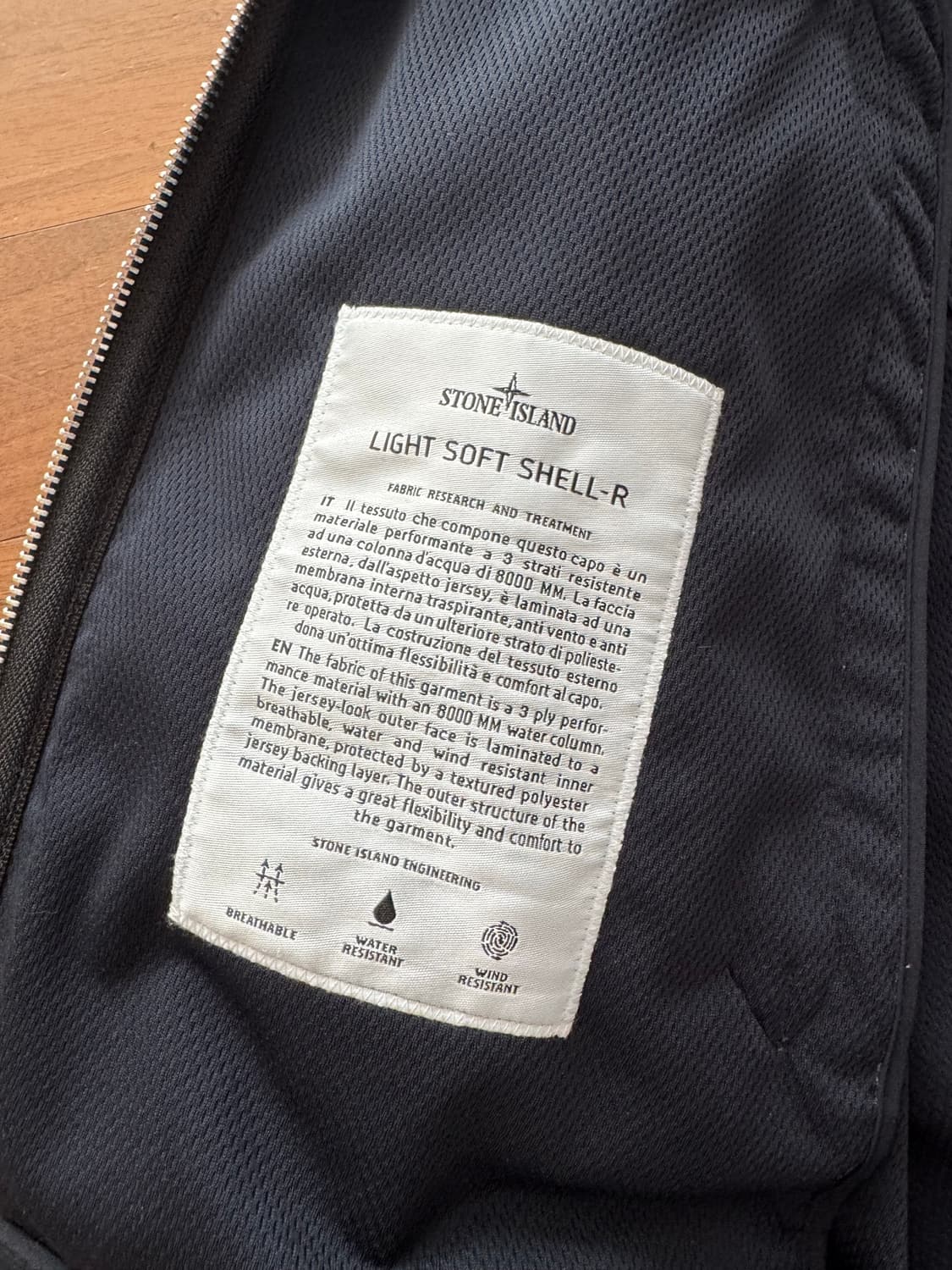 스톤아일랜드 소프트쉘 m 상품이미지3