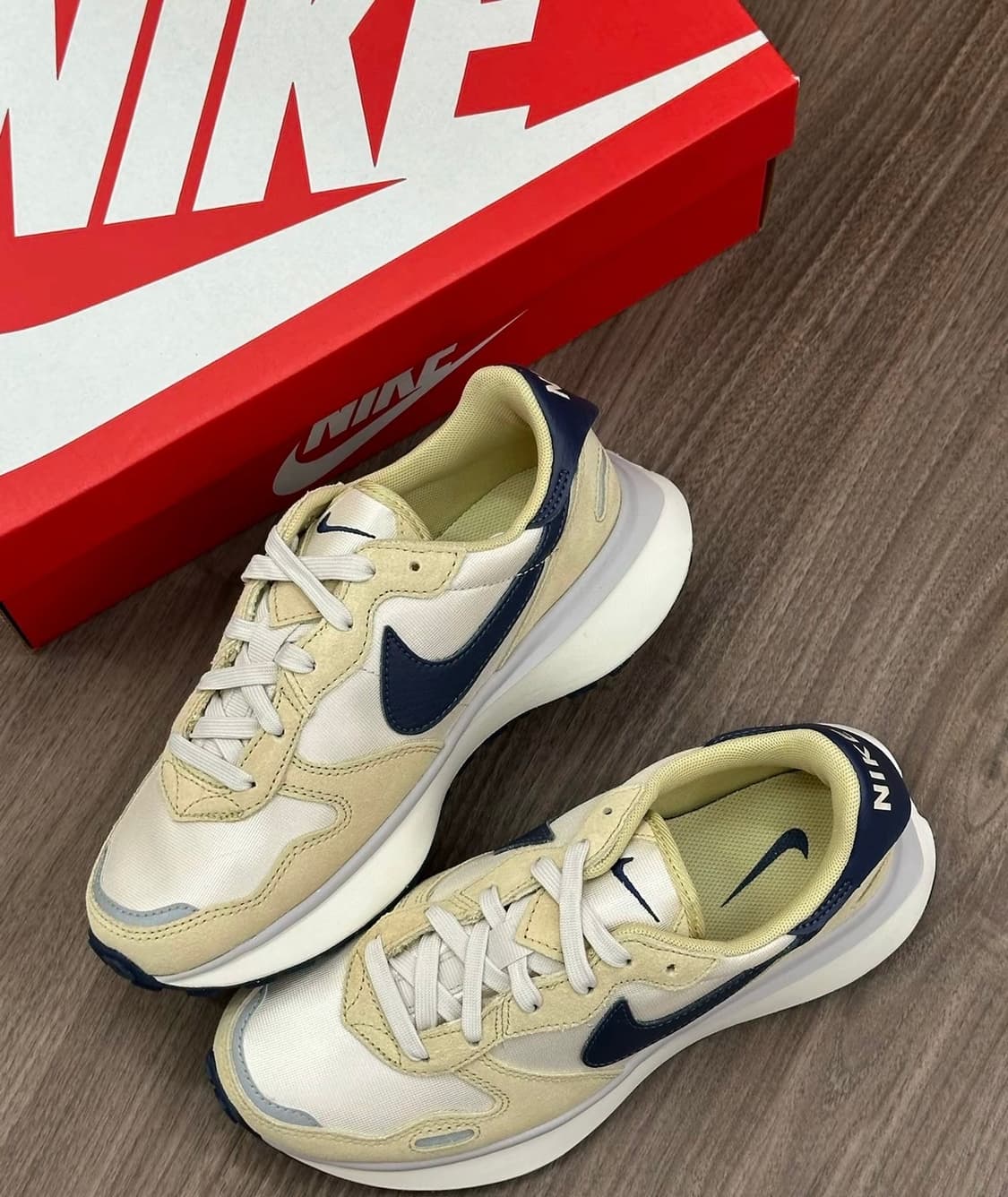 나이키 운동화 피닉스 와플 브라운 골드 상품이미지1