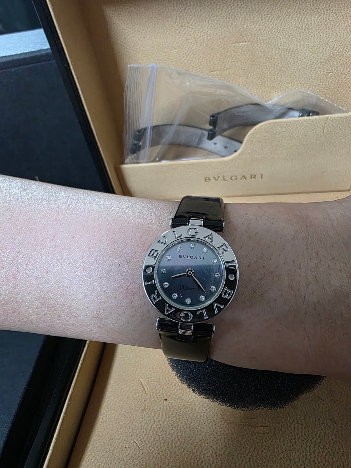 불가리 비제로원 22s 무브먼트쿼츠 12p다이아  상품이미지3