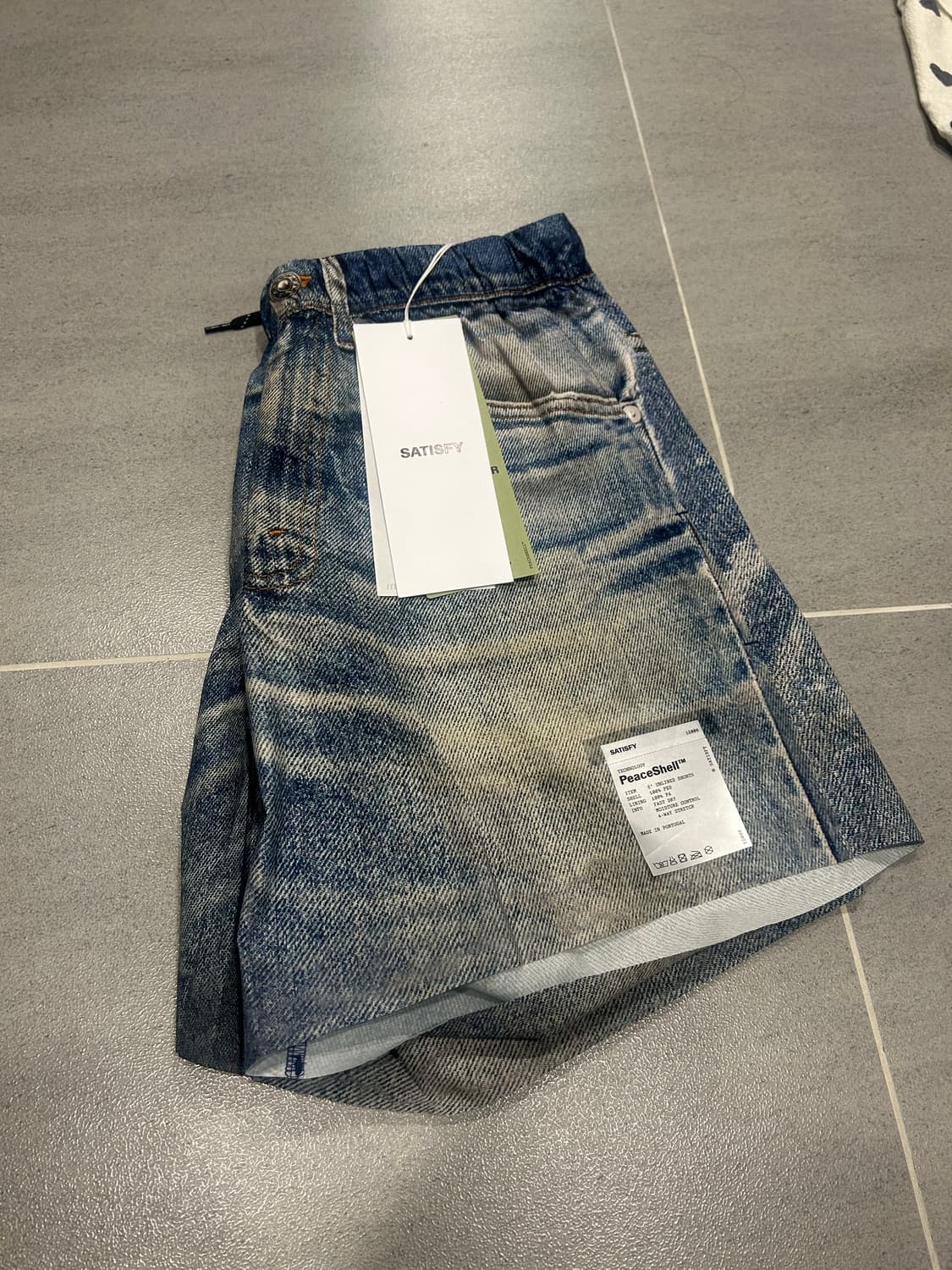 새티스파이 데님쇼츠 피스쉘 L (또는 m으로교환) 상품이미지1