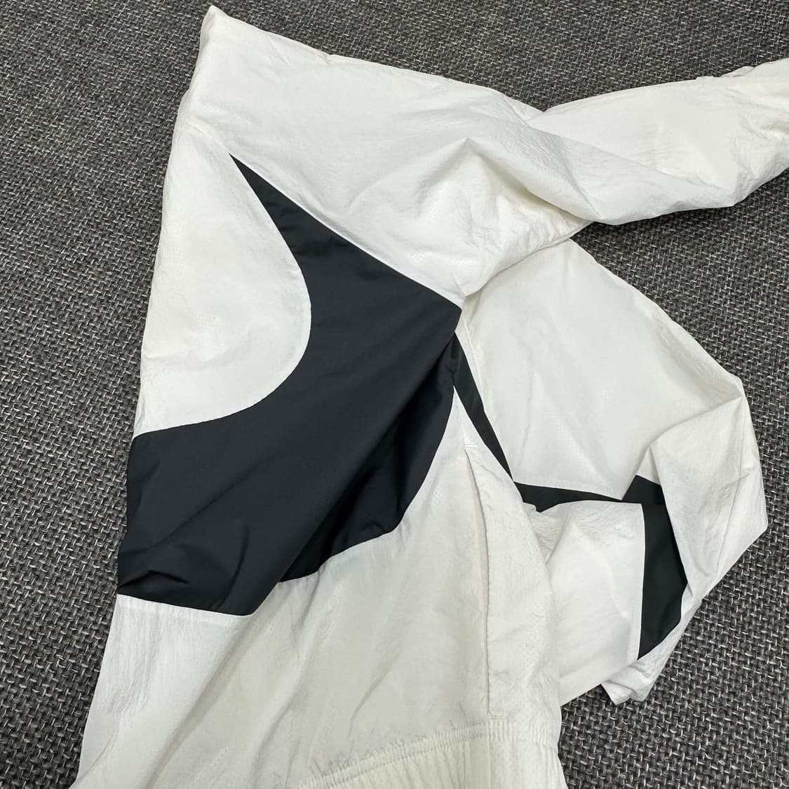 나이키 빅스우시 빈티지 바람막이 S 상품이미지8