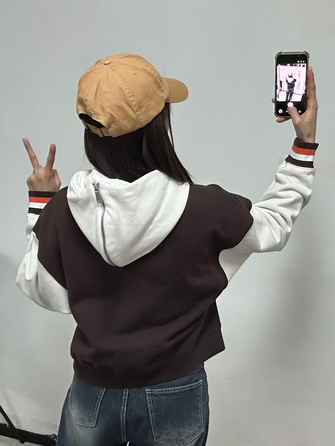 조던 x 메종 샤또 루즈 플리스탑 브라운 바샬트 세일 상품이미지3