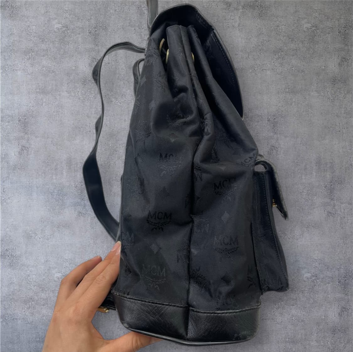 엠씨엠 Mcm 블랙 모노그램 포켓 백팩 상품이미지5