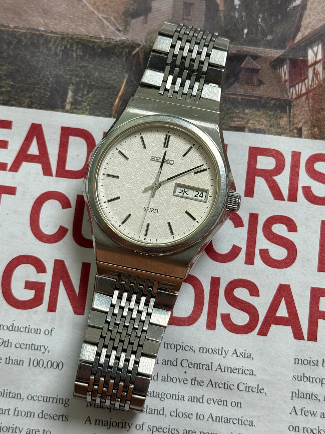 Seiko 세이코 쿼츠 SPRIT 헤링 본조 직물패턴 다이얼 Day-Da 상품이미지1