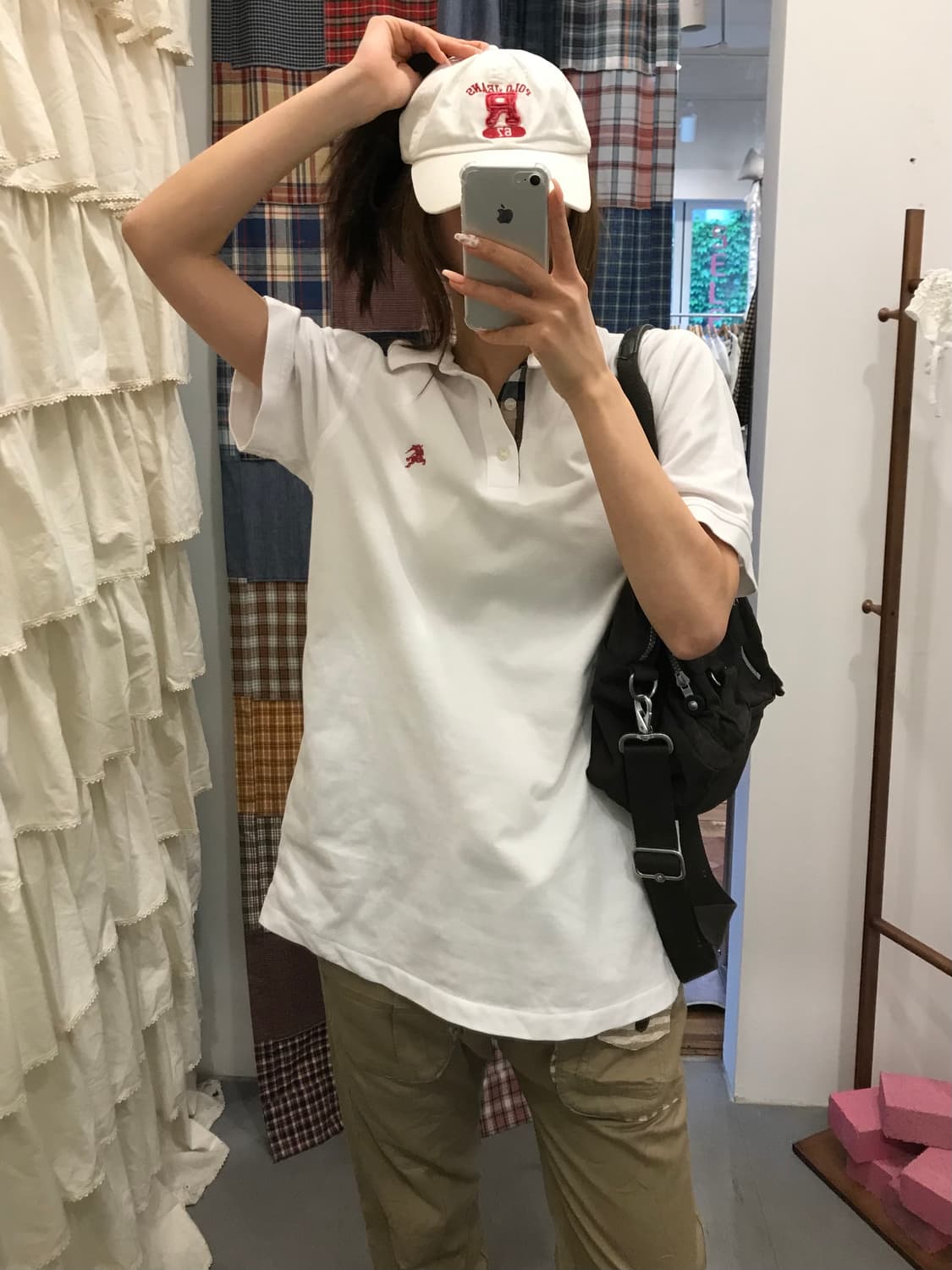 버버리 화이트 반팔 카라티 상품이미지3