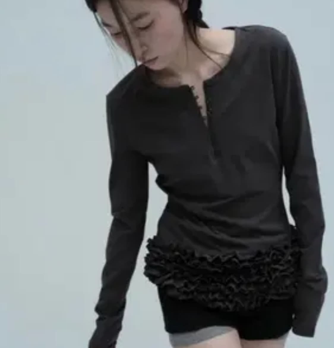 잡화룸 프릴버튼탑 상품이미지1