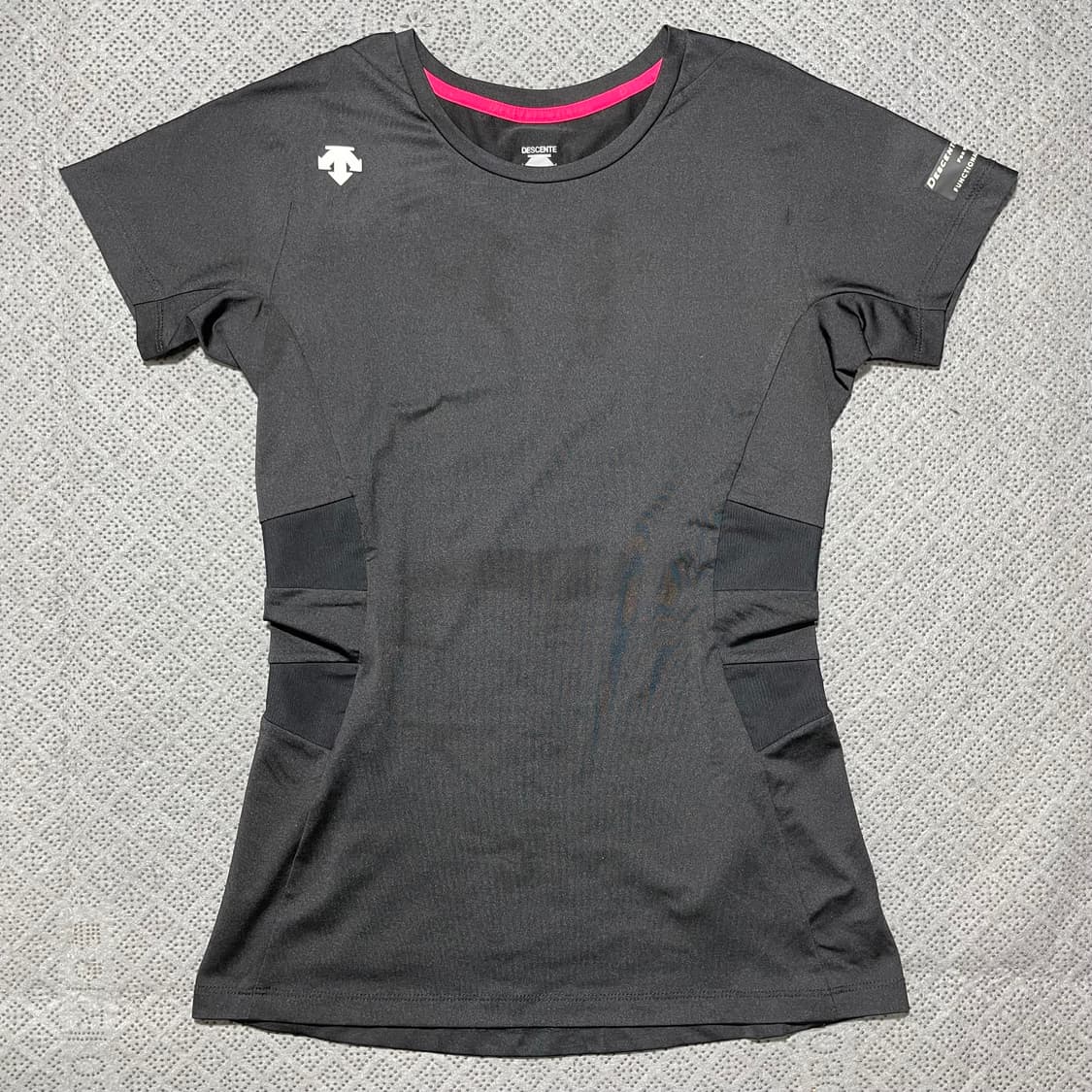 데상트 여성용 기능성 반팔(85) 상품이미지2