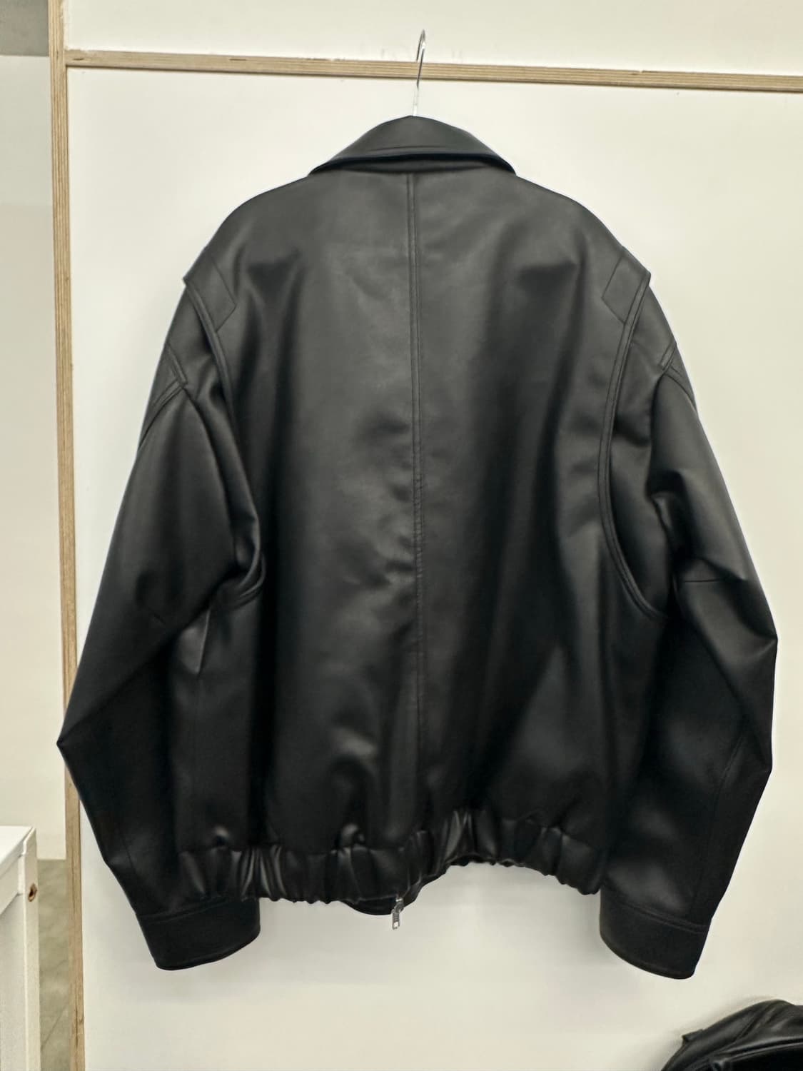 도프제이슨 오버핏 비건레더 보머자켓 상품이미지2