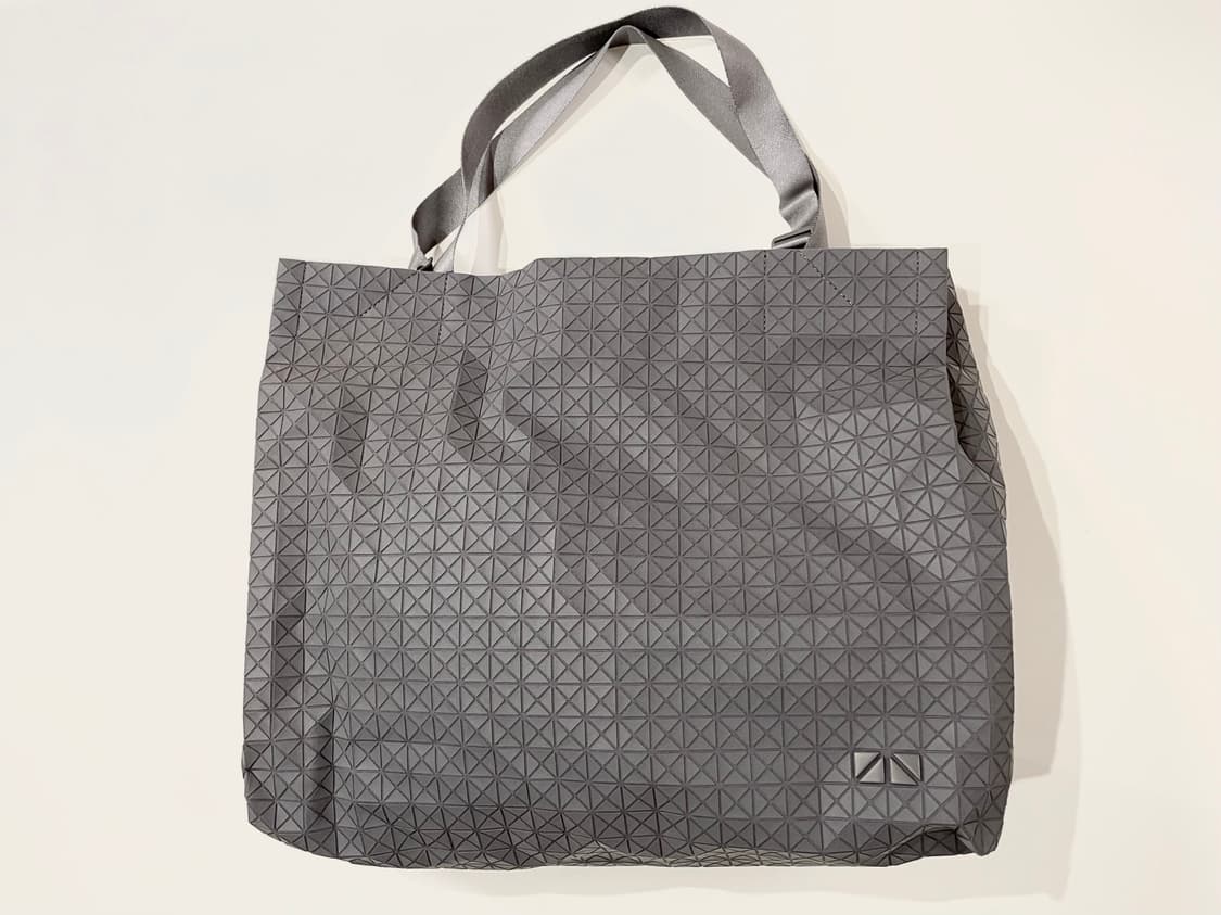 바오바오 이세이미야케 카트백 라지 새상품 판매 상품이미지1