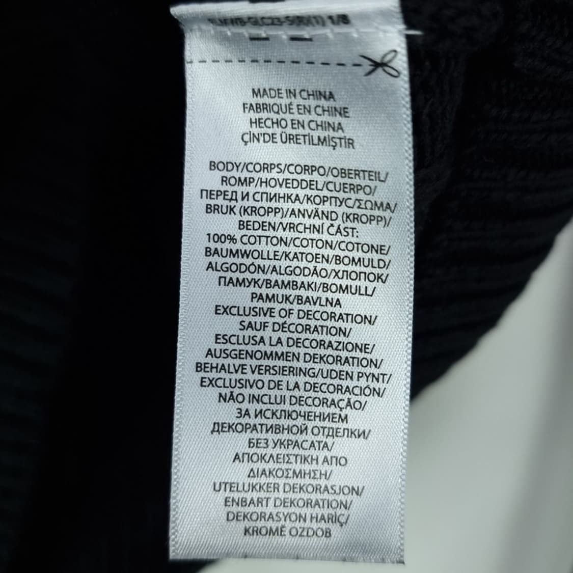 [폴로 랄프로렌] 포니 로고 자수 브이넥 케이블 니트 블랙 M19692 상품이미지8