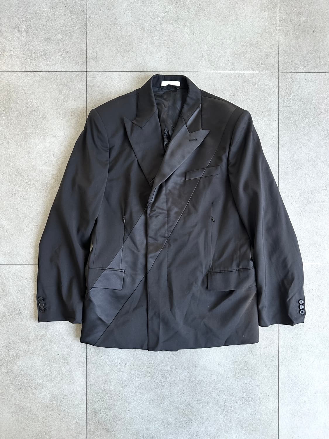 헬무트랭 오버핏 사선 블랙 블레이저 자켓 상품이미지3