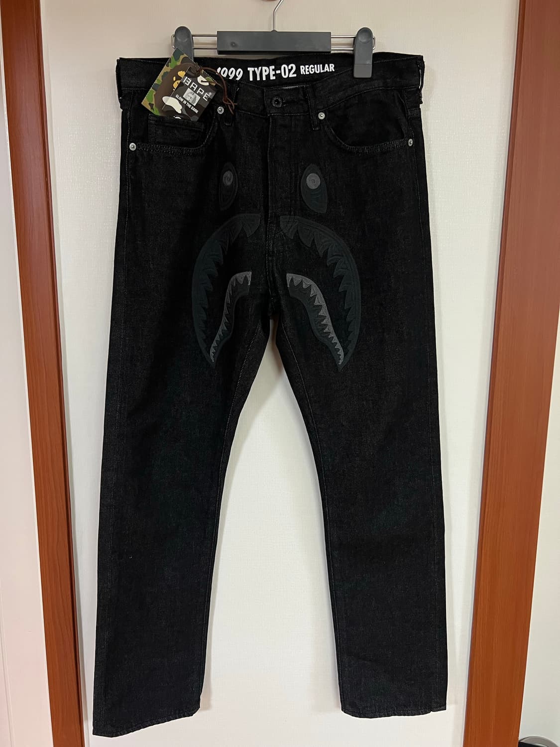 베이프 샤크 데님 레귤러 핏 상품이미지1