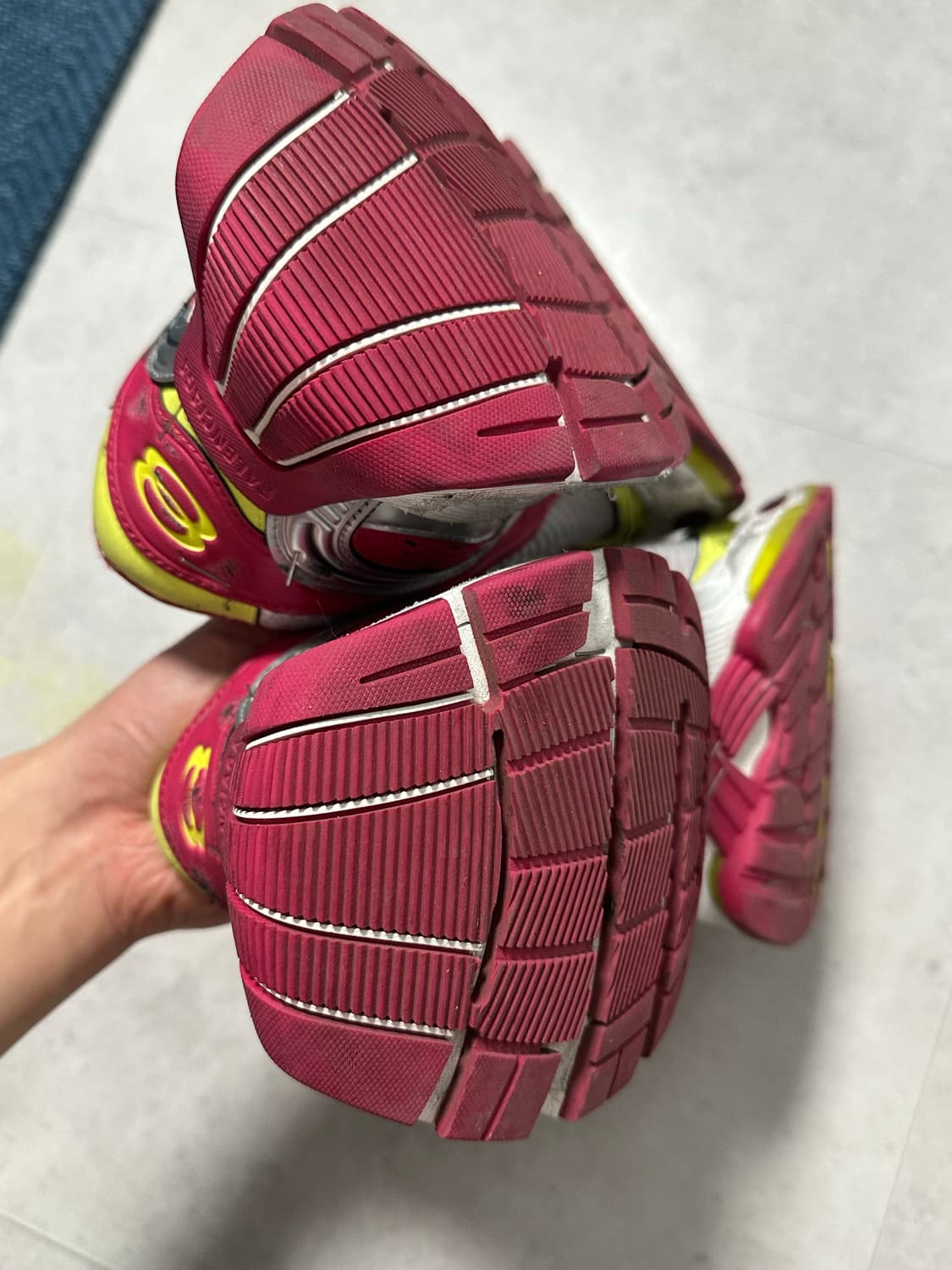 발렌시아가 스테이플러44(풀박) 상품이미지2