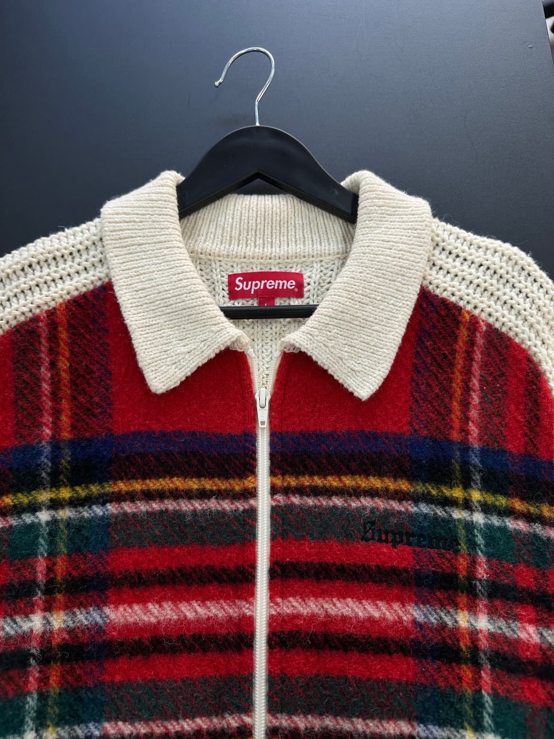 슈프림 18FW 자수로고 플레이드 프론트 스웨터집업 상품이미지7