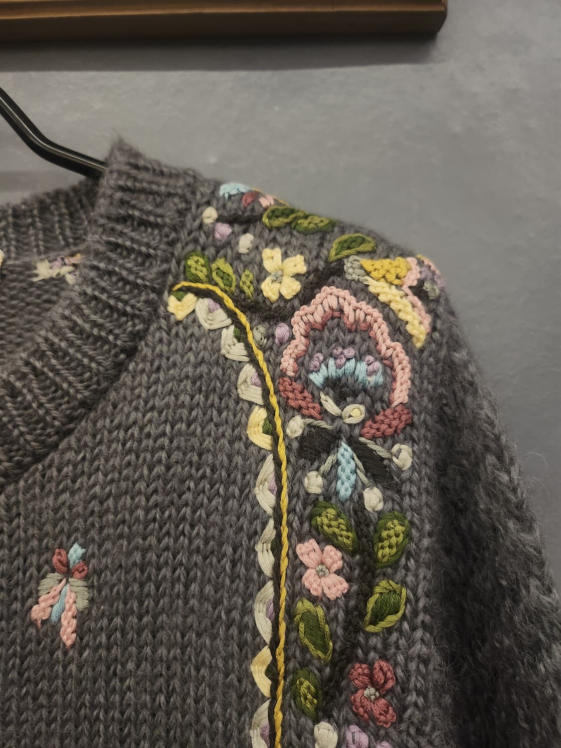 일본빈티지손자수플라워스웨터 상품이미지4