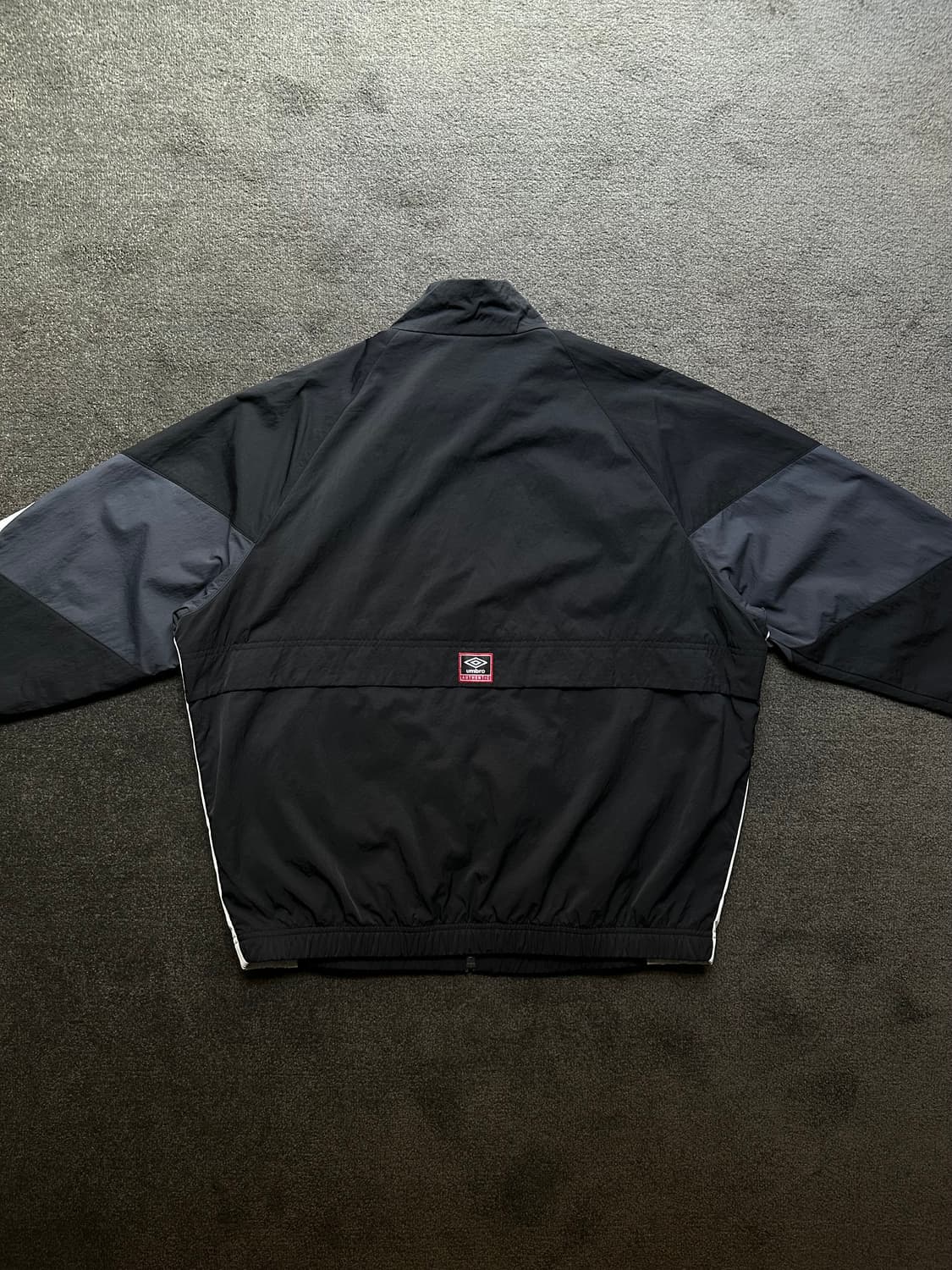 엄브로 오버핏 바람막이 XL 상품이미지3