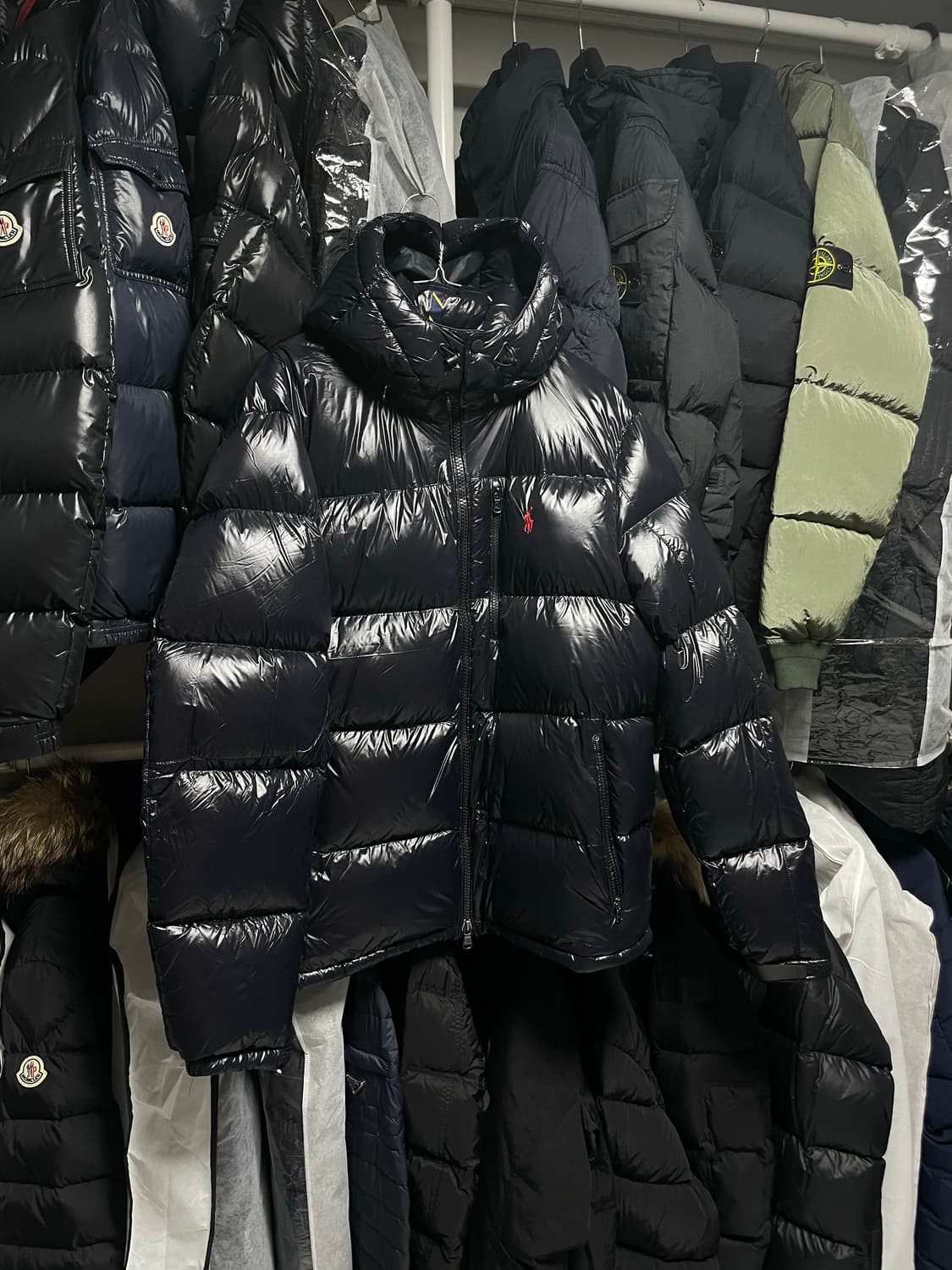 [새상품/XL사이즈] 24FW 폴로랄프로렌 유광 푸퍼 패딩 자켓 상품이미지3