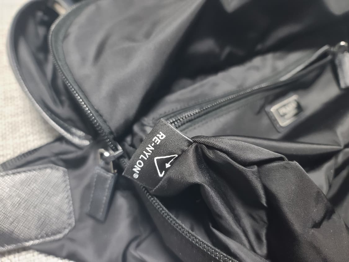 프라다 바이커백 미디움 2vh994 크로스백 숄더백 상품이미지7