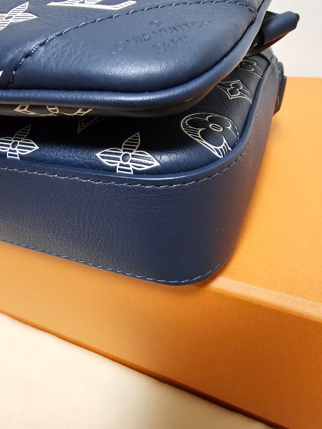 루이비통 올레더 트리오 메신저 크로스백 다크네이비 (새상품) 상품이미지10