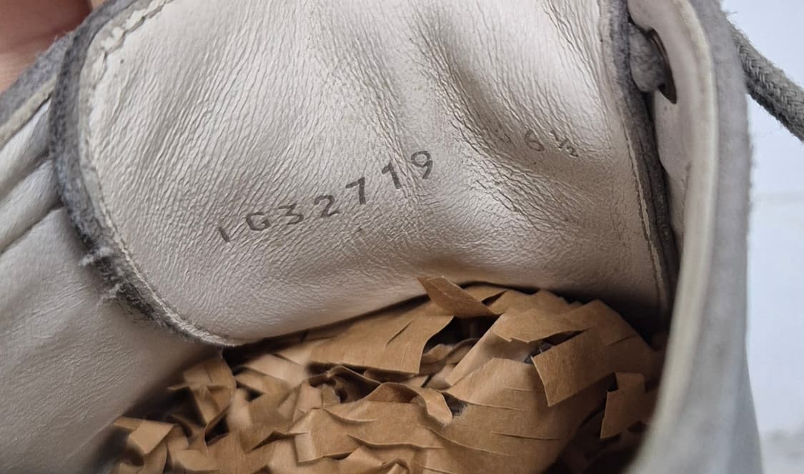 (정품) 샤넬 로우탑 스웨이드 스니커즈 36.5 상품이미지7