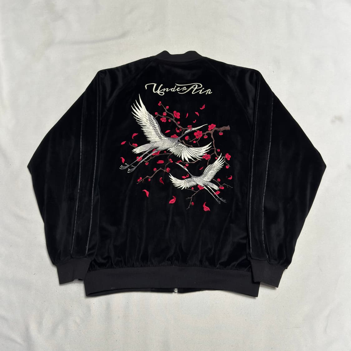 48 언더에어 학 자수 벨벳 스카쟌 점퍼 상품이미지3