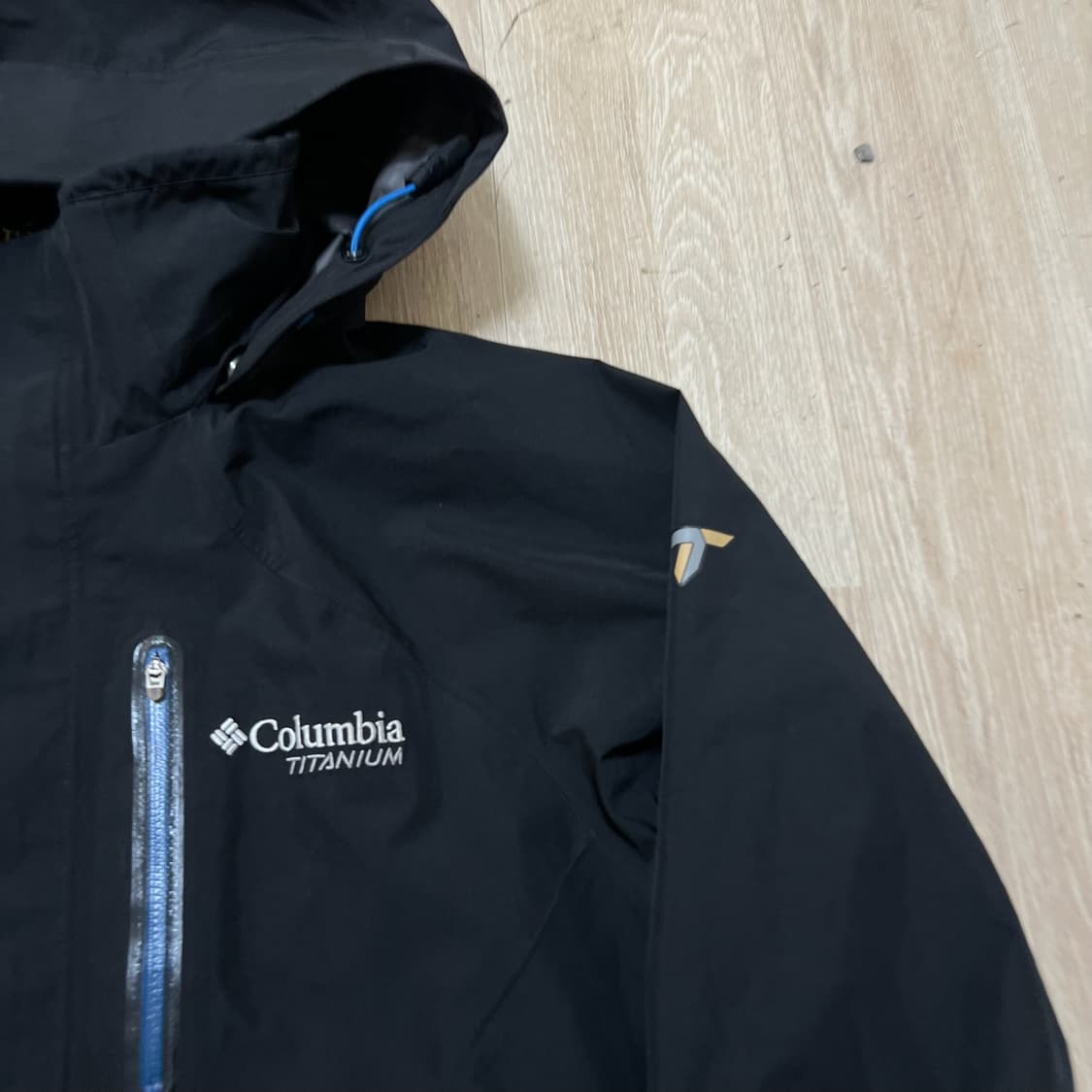 컬럼비아 고어텍스 티타늄 바람막이 자켓 L/100  상품이미지3