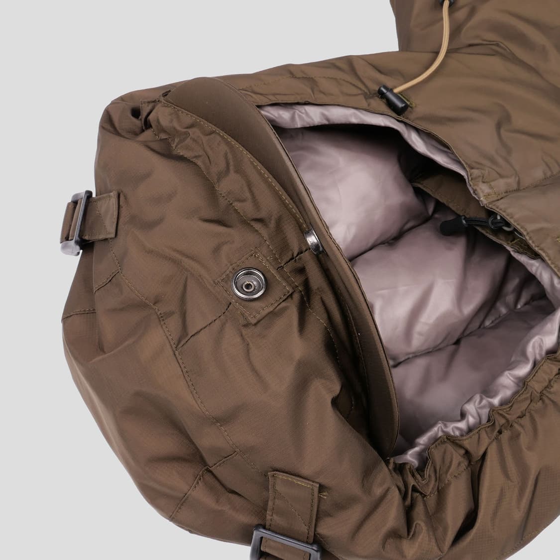 콤피아웃도어가먼츠 다운 자켓 상품이미지4