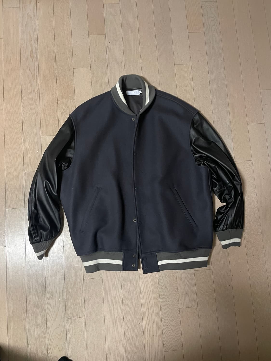 그라프페이퍼 바시티 상품이미지1