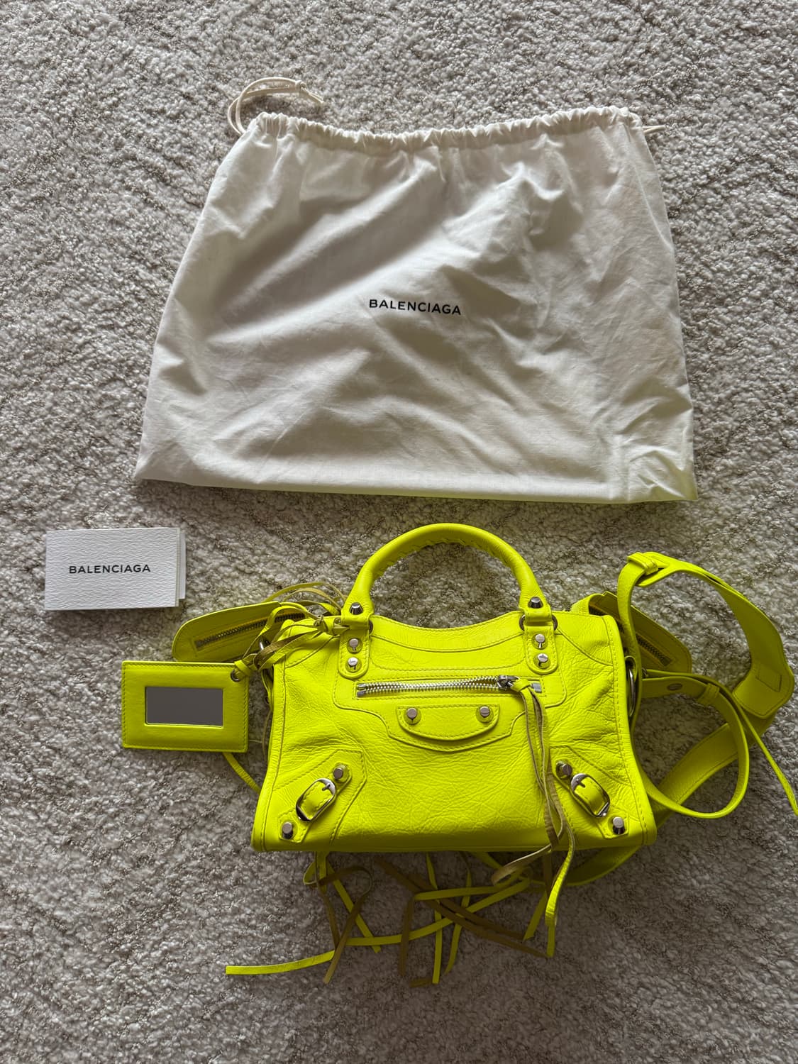 발렌시아가 네온 클래식 시티 모터백 스몰 상품이미지1