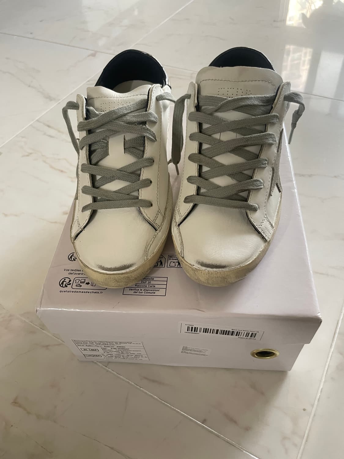 골든구스 슈퍼스타 화이트 블랙탭  37(새제품)미사용품 상품이미지3