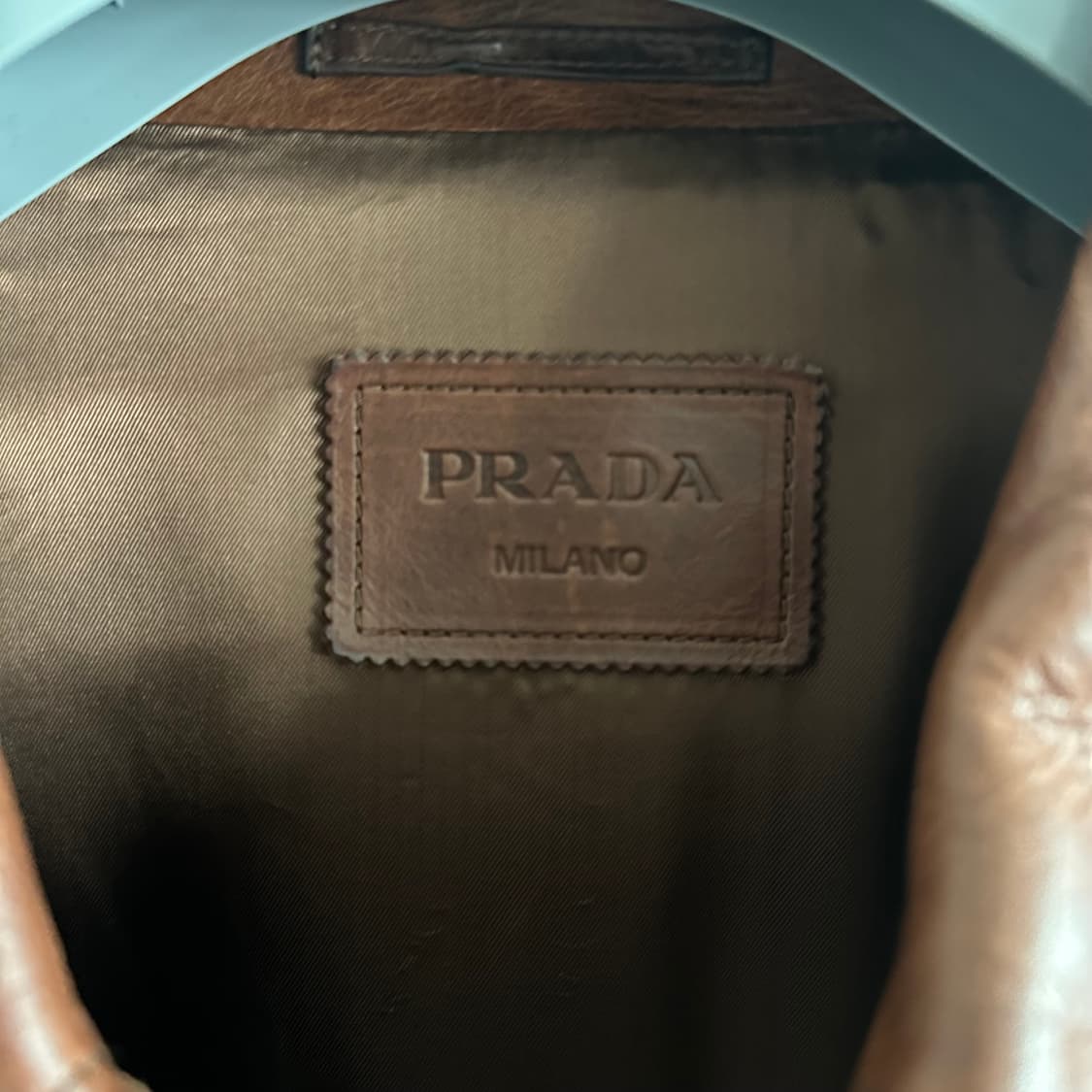 프라다 25ss 팔리샌더 카프레더자켓 상품이미지9