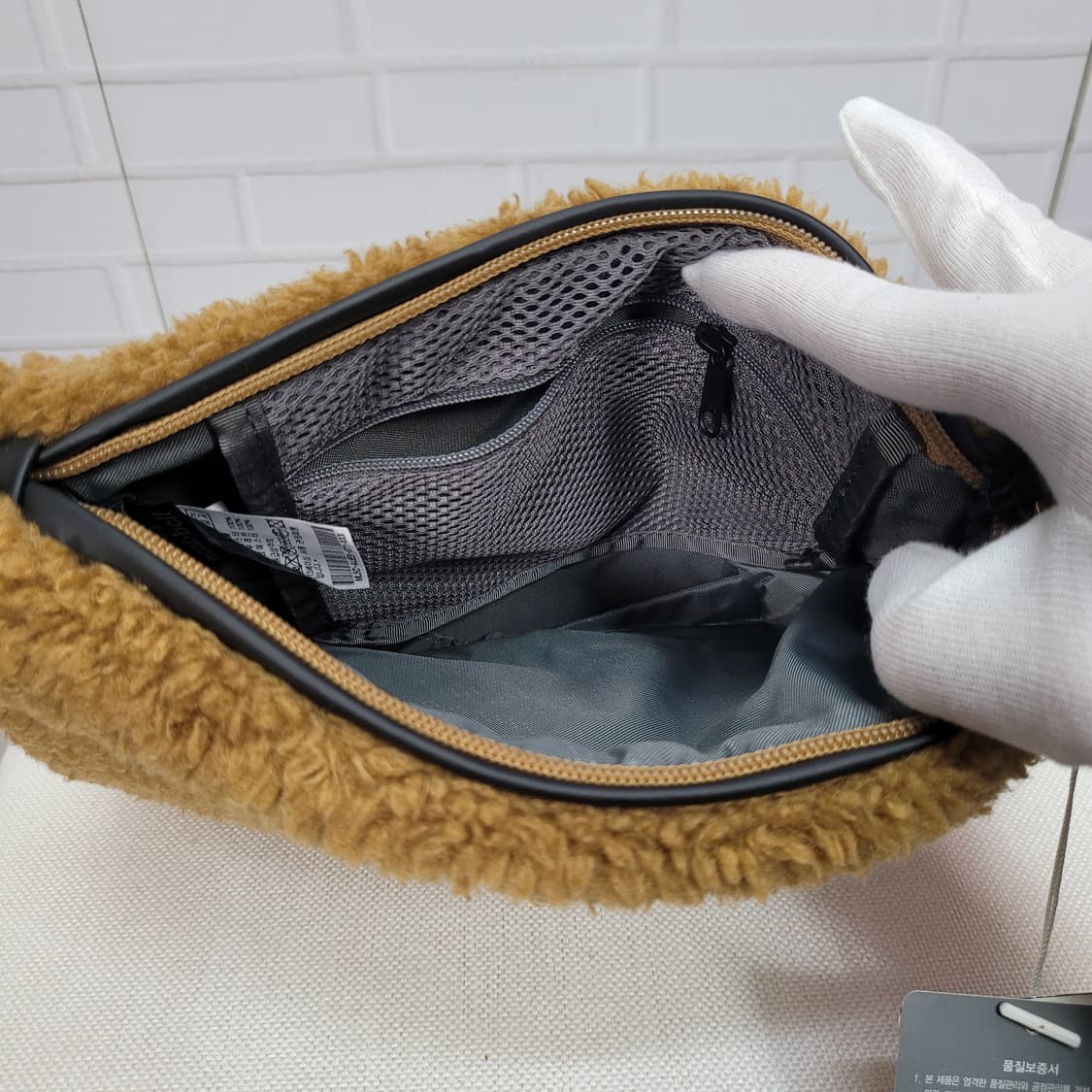 몽벨 플리스 워머 크로스백 숄더백 파우치 새상품 상품이미지6