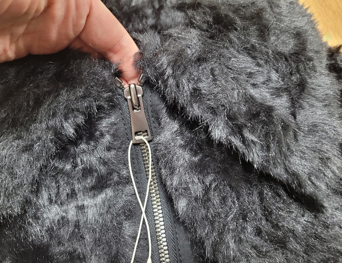 샵오눅(Shoponuk) 시시아사우르스 퍼자켓 프리사이즈 새상품 상품이미지6