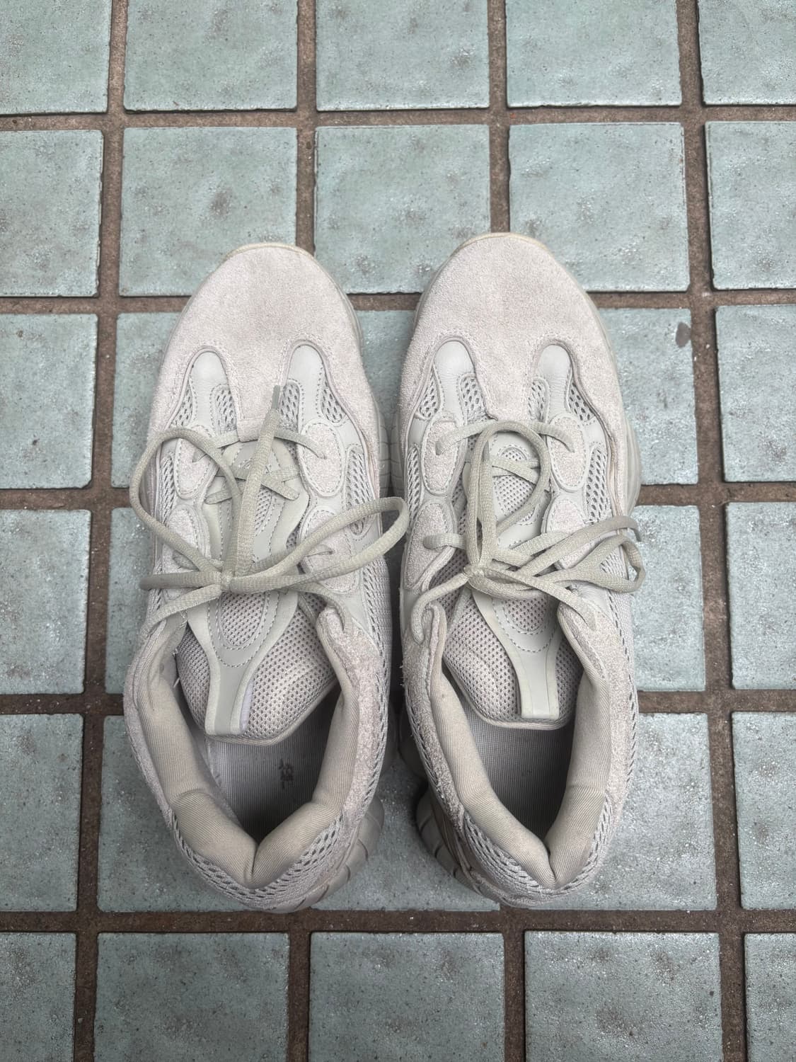 아디다스 이지부스트 500 300 상품이미지2