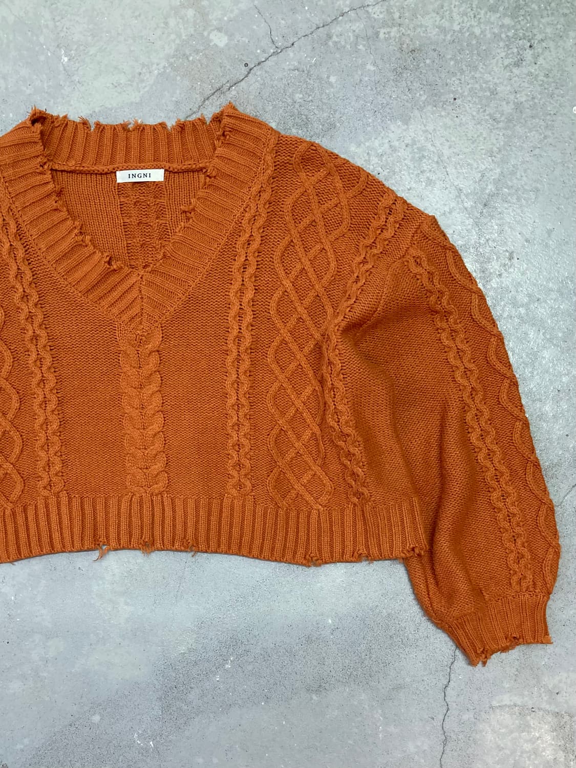 burnt orange v-neck cropped knit 상품이미지3