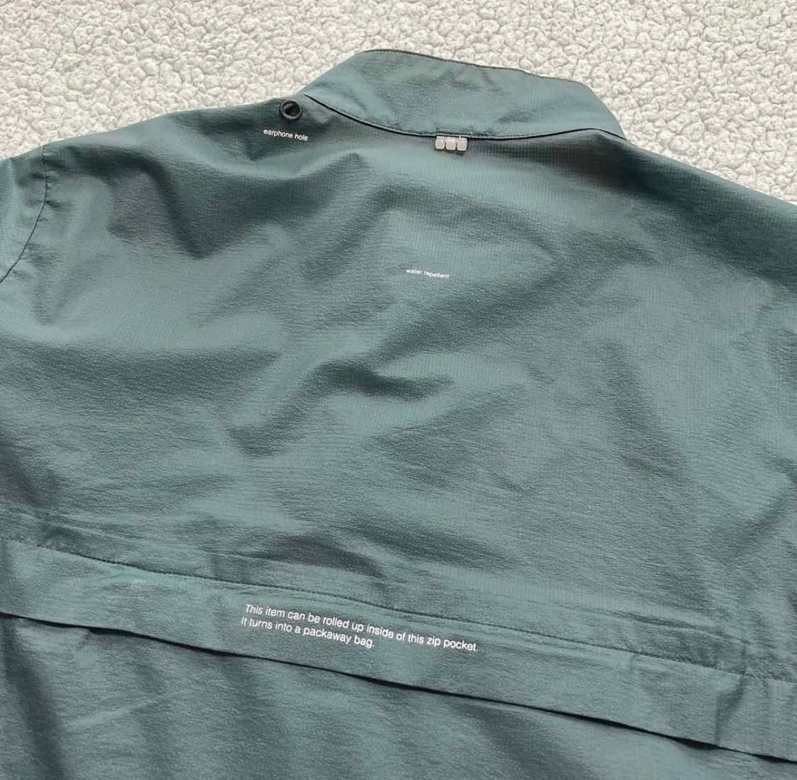 언더커버 2010 s/s 'less but better' 패커블 자켓 상품이미지4