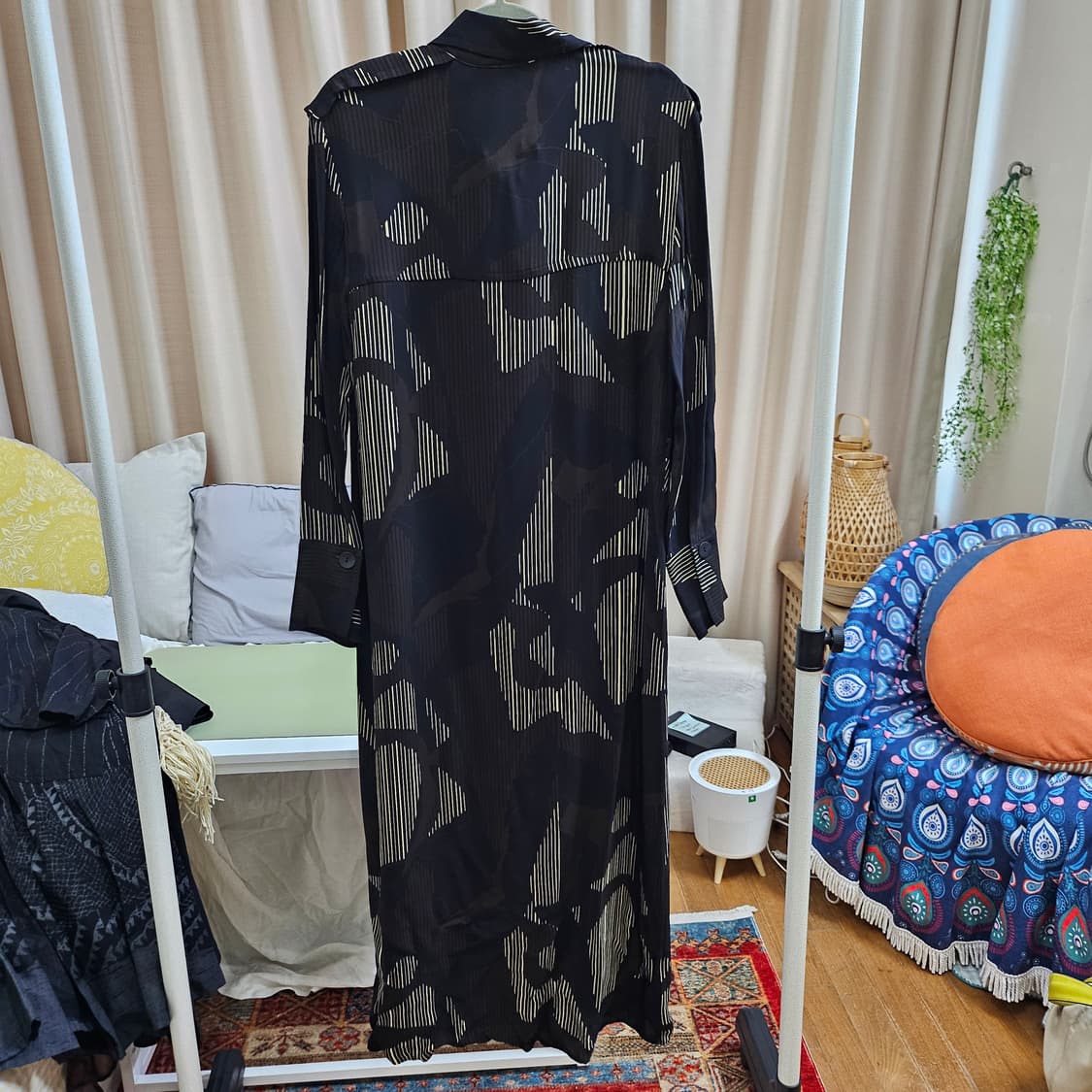 택도 안 뗀 마시모두띠 셔츠 롱 원피스 블랙 36 새제품 상품이미지3