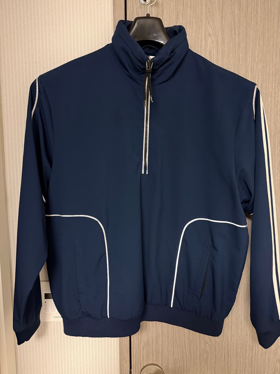 팔라스 2nd 하프집업 상품이미지1