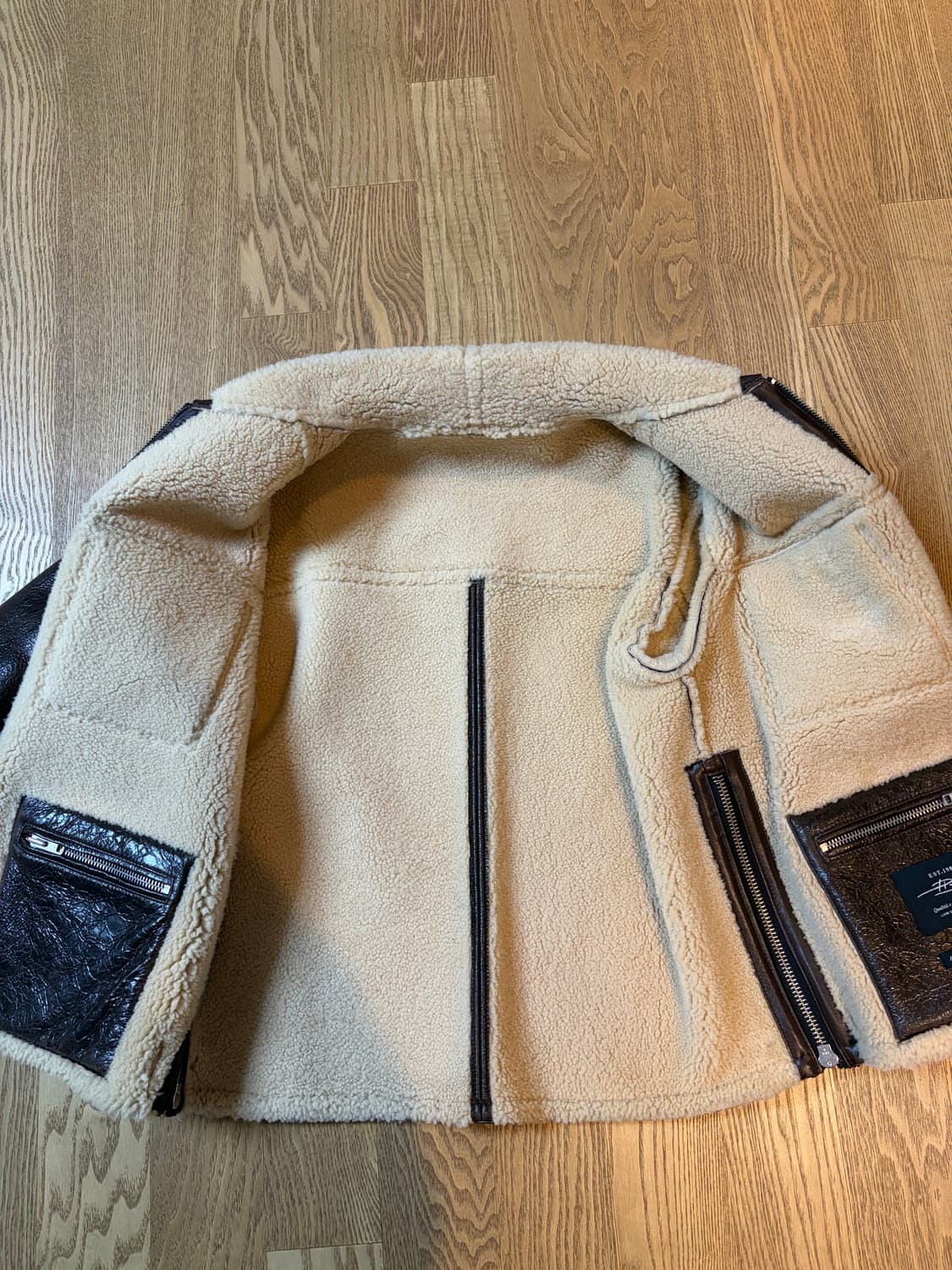 앤더슨벨 무스탕 자켓 상품이미지4