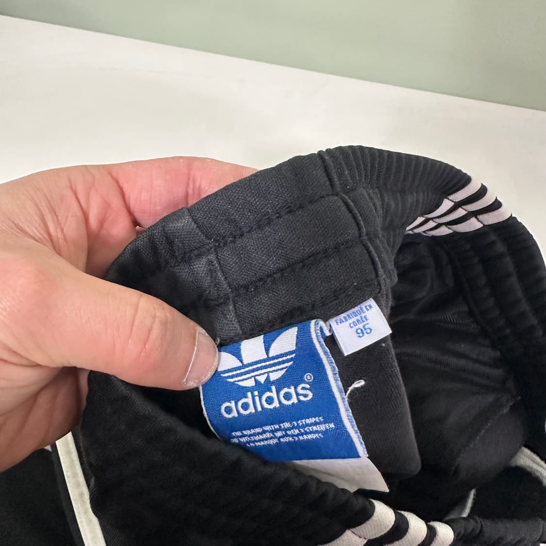 M 95 아디다스오리지날 슬림핏 3스트라이프 유로파팬츠 상품이미지5